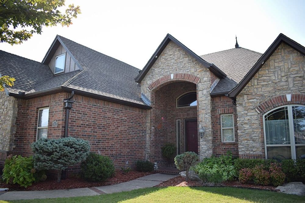 About The Local Roofer